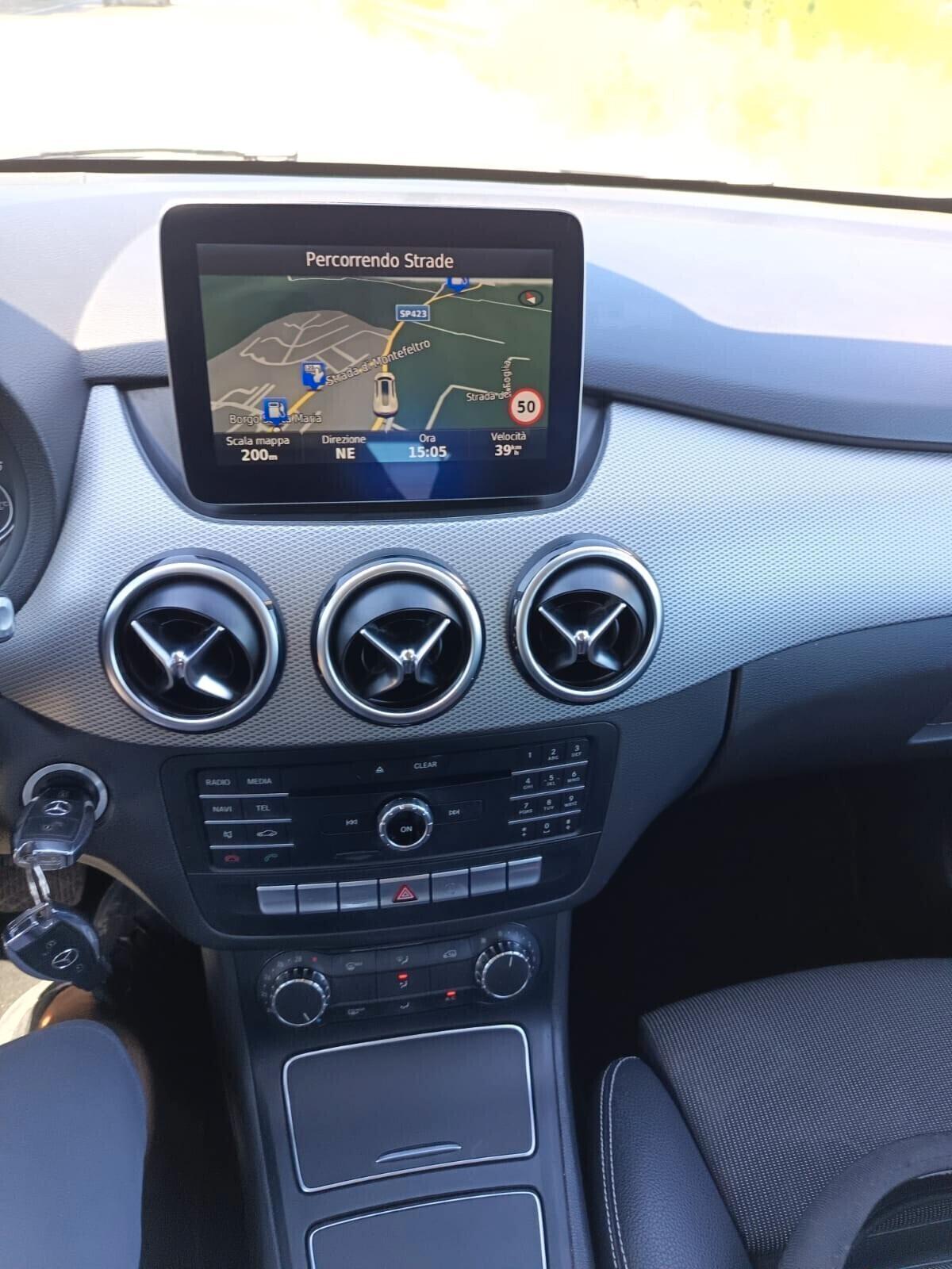 Mercedes-benz B 2016 180 d Automatic Premium NEOPATENTATI NAVI