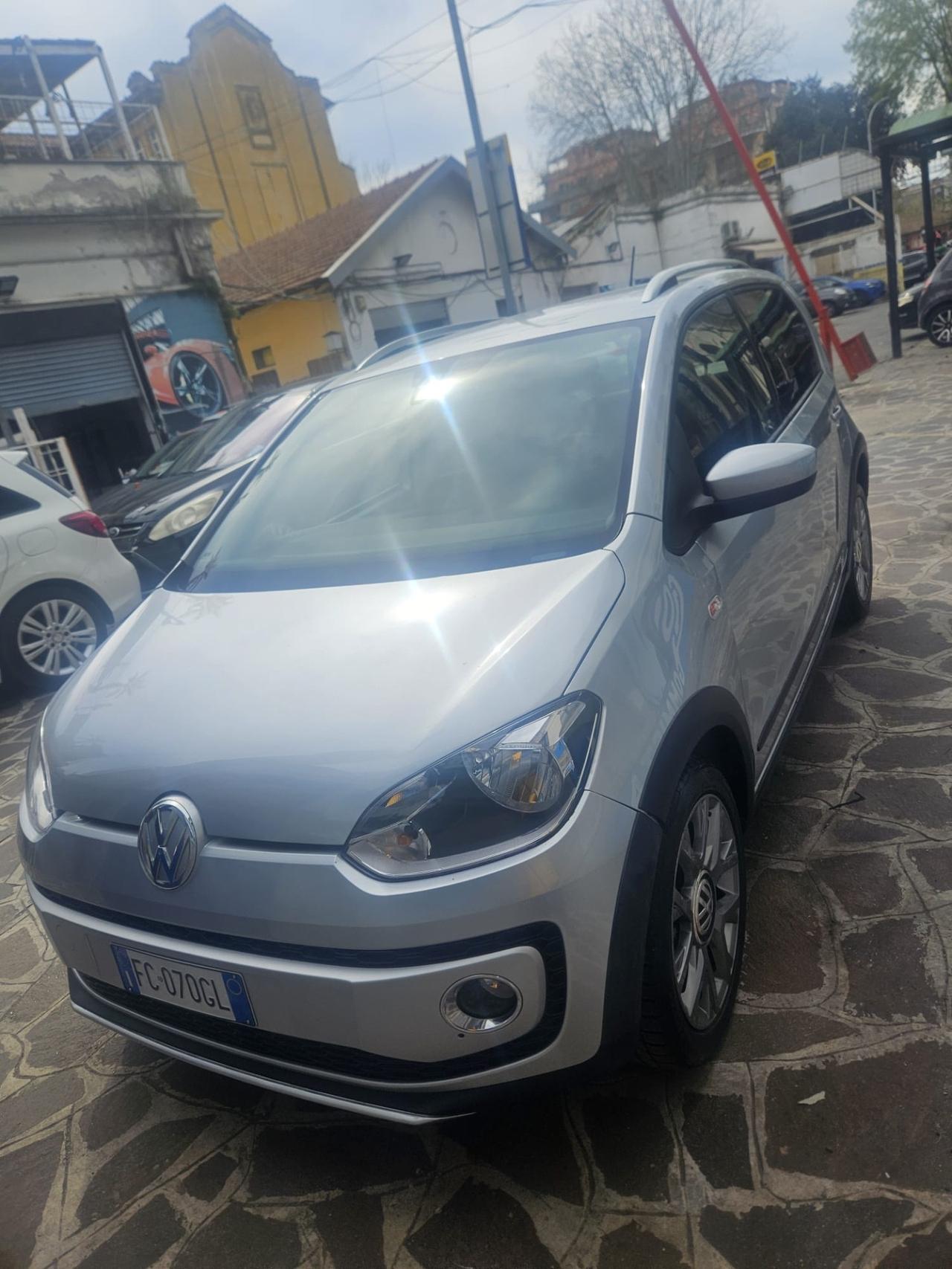 Volkswagen up! 1.0 75 CV 5p. cross ASG Cambio automatico