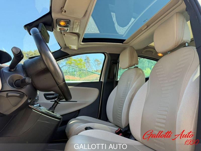 Lancia Ypsilon 0.9 Twinair 85 cv Stop & Start Platinum