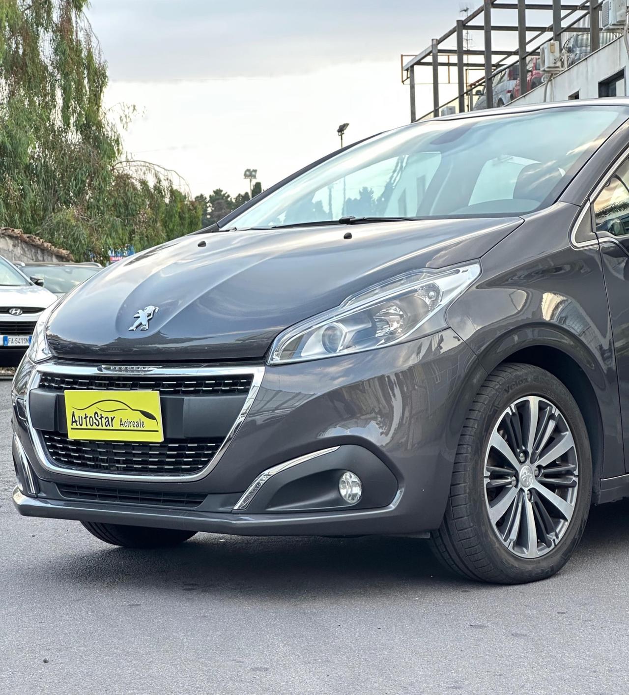 Peugeot 208 1.6 Blue-Hdi 75CV ALLURE