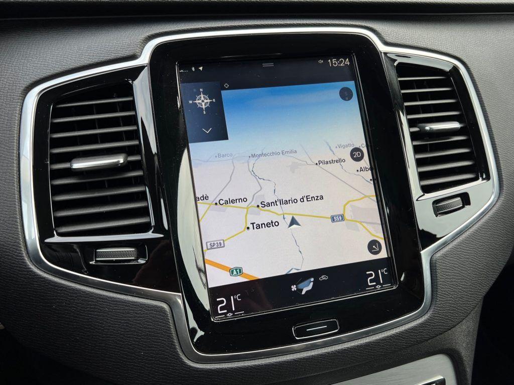 Volvo XC90 D5 AWD Geartronic 7 posti Momentum