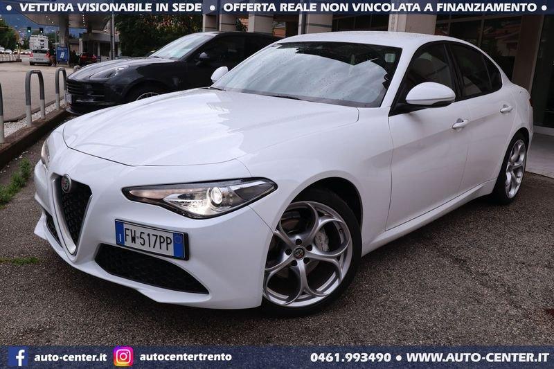Alfa Romeo Giulia 2.2 Turbo Diesel AT8 160CV Super