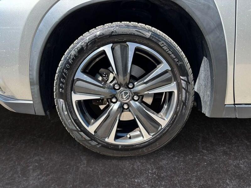Lexus UX Hybrid Premium 2WD