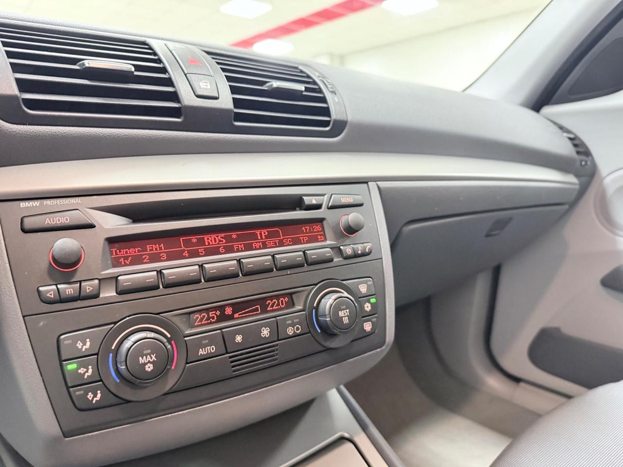 Bmw 118 118d cat 5 porte Futura