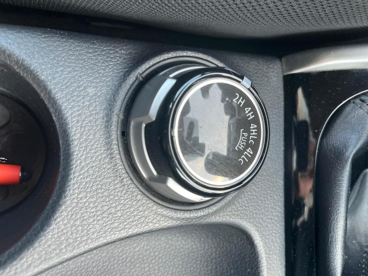 Mitsubishi L200 2.4 DI-D/181CV Double Cab Intense Hp Mivec