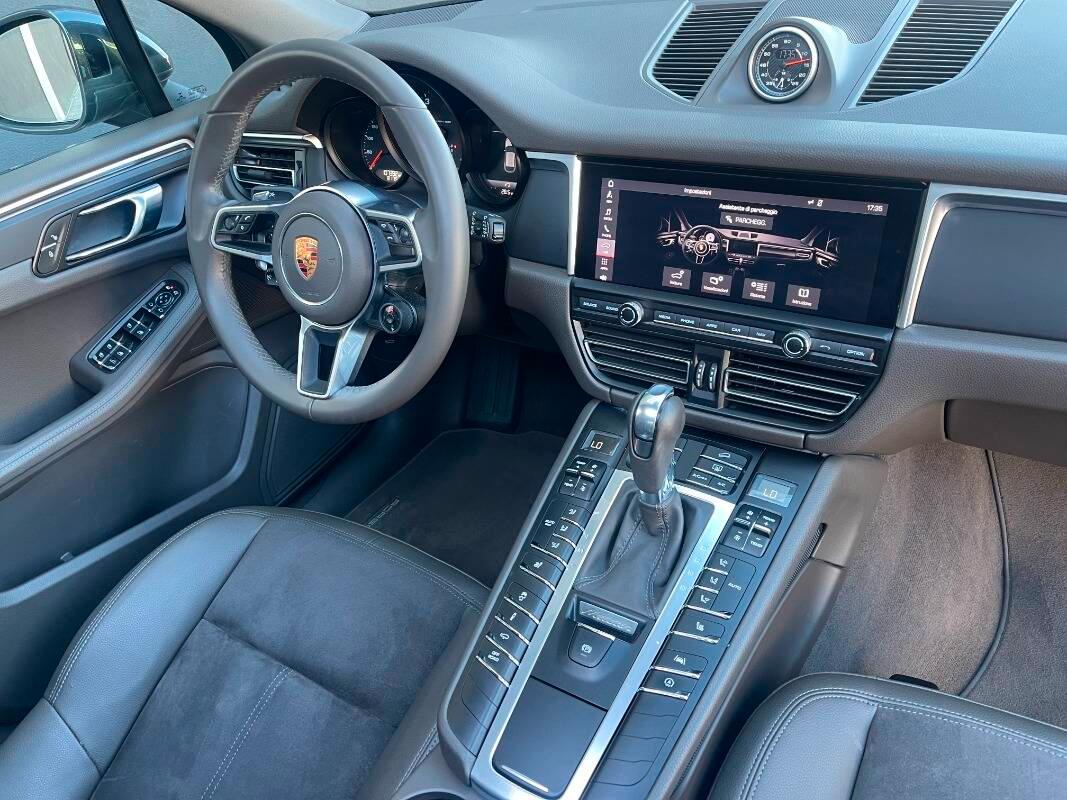 Porsche Macan 2.0 245cv RESTYLING pdk CHRONO PANORAMICO PASM