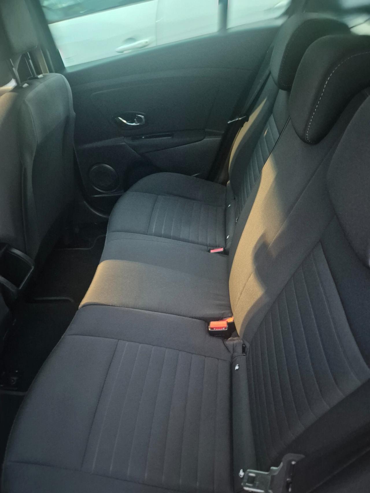 Renault Mégane 1.5 dCi SporTour Limited 2016