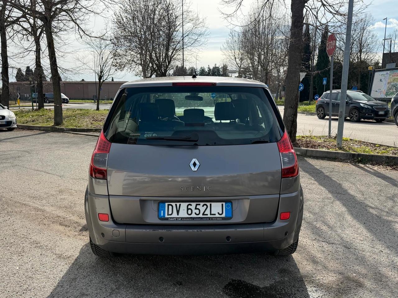 Renault Scenic Grand Scénic 1.6 16V GPL Serie Speciale PlayStation Portable