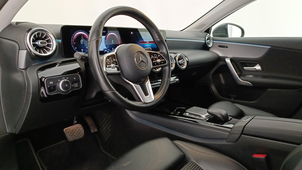 Mercedes-Benz Classe A - W177 2018 - A 180 Sport auto