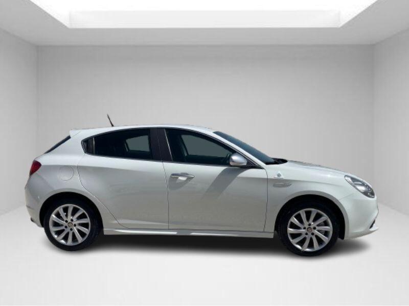 Alfa Romeo Giulietta 2.0 JTDm-2 140 CV Distinctive