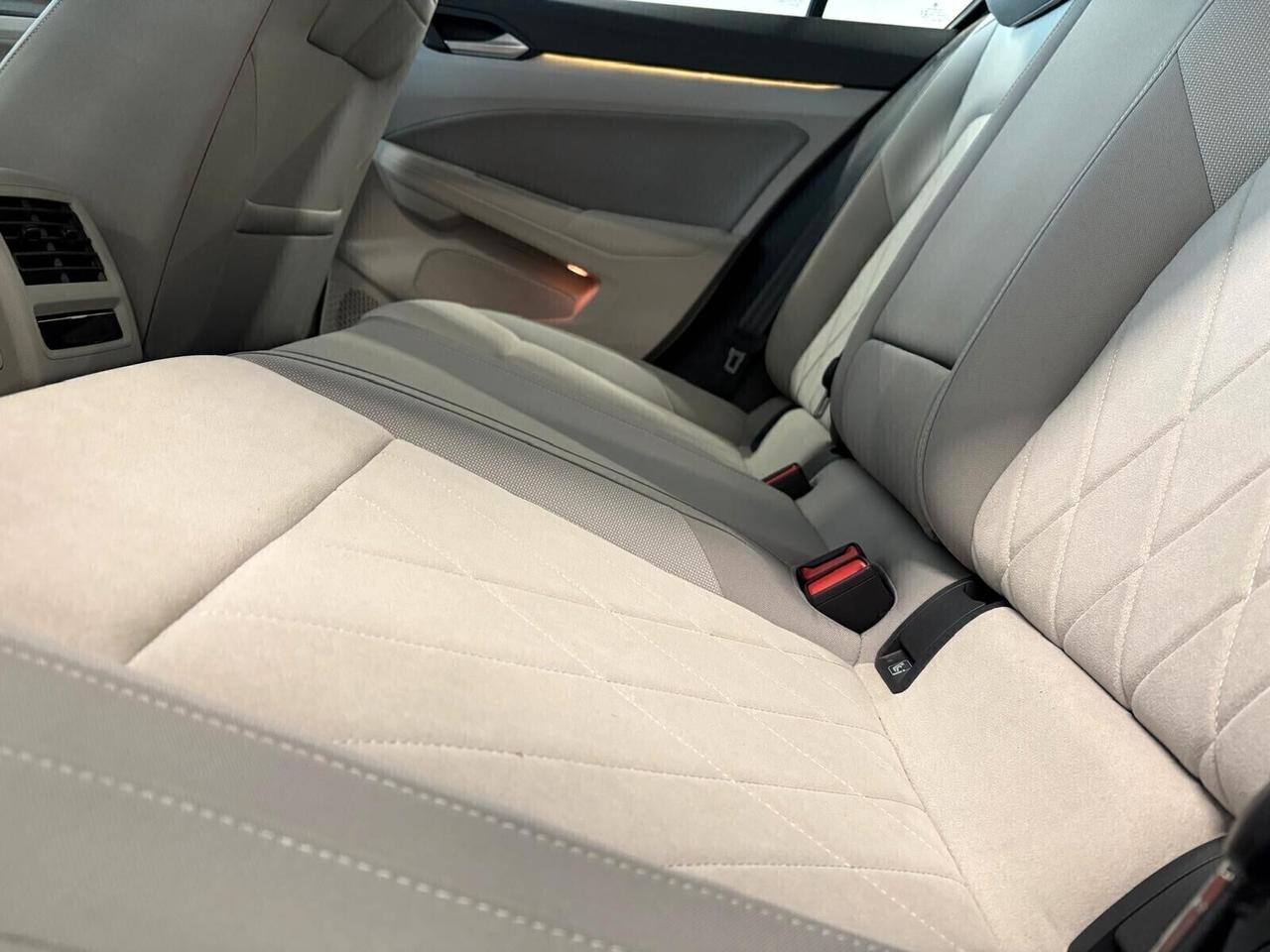 Volkswagen Golf STYLE 1.5 eTSI EVO ACT DSG UNICO PR.