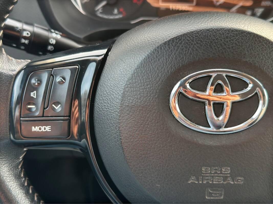 Toyota Yaris 1.0 Cool con Telecamera