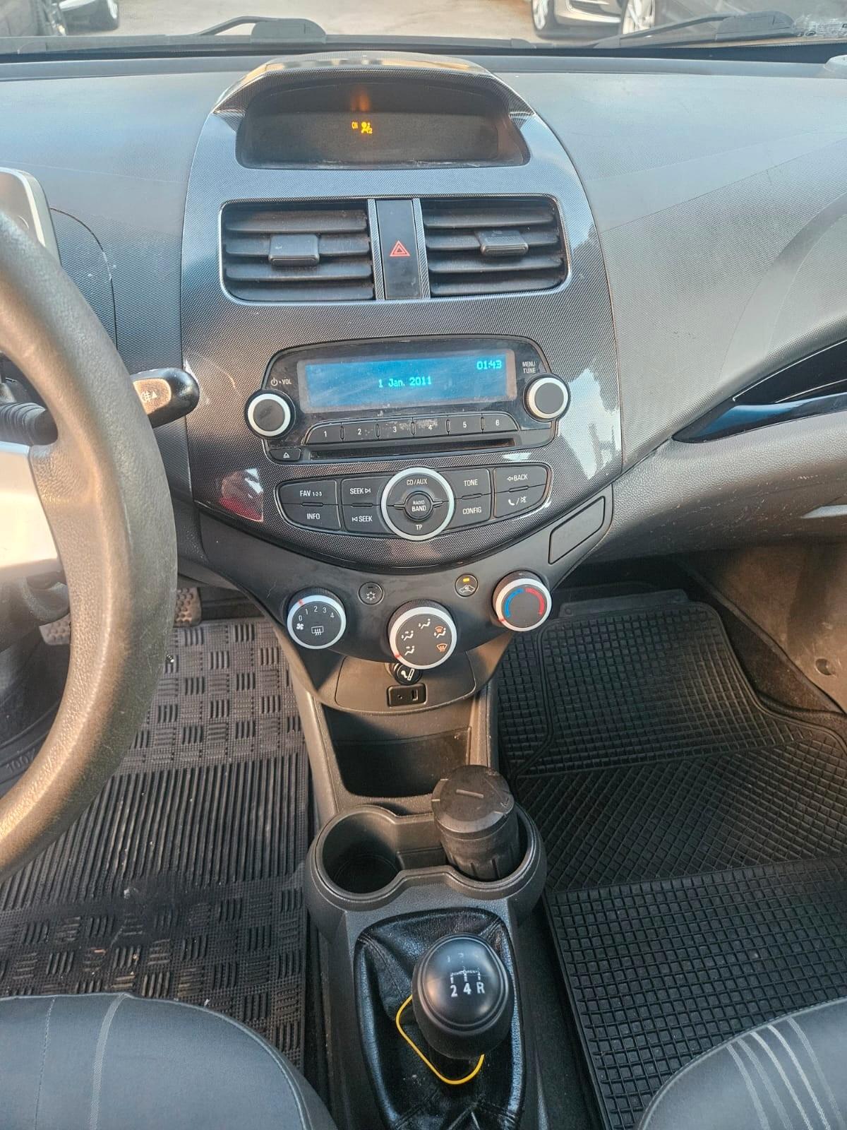 Chevrolet Spark 1.0 GPL 2013