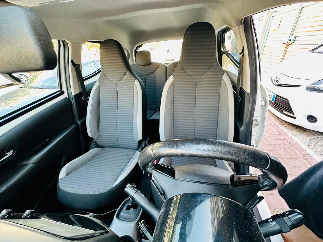 Toyota Aygo 1.0 72 CV 5p CAMBIO AUTOMATICO