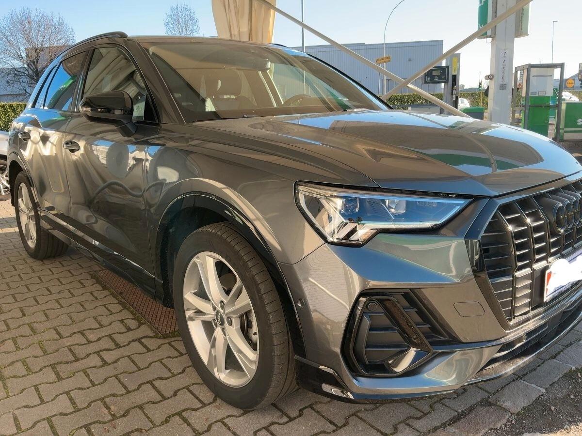Audi Q3 35 TDI S tronic line edition