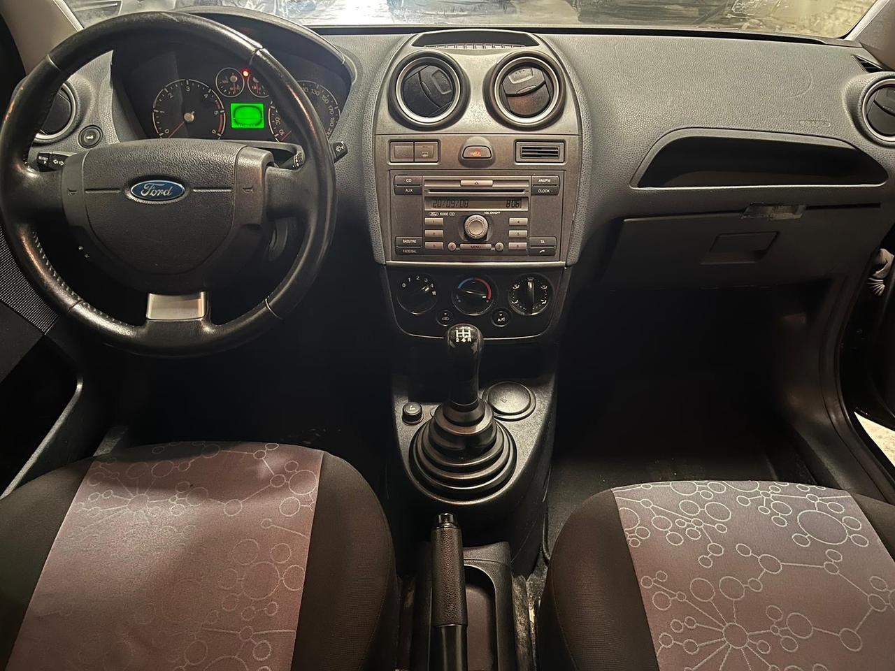 Ford Fiesta 1.4 TDCi 3p. Ghia 111000 km