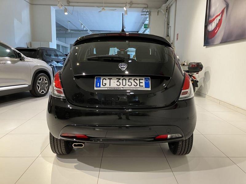 Lancia Ypsilon 1.0 FireFly 5 porte S&S Hybrid Platino