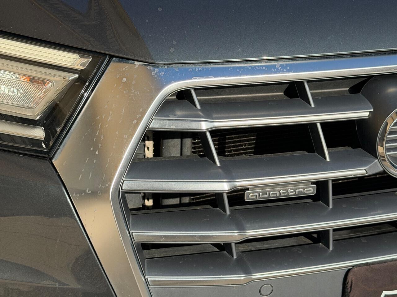 AUDI Q5 35 TDI QUATTRO S TRONIC BUS. SPORT