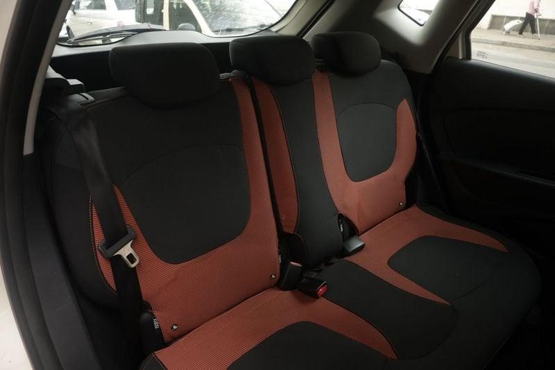Renault Captur Renault Captur 1.5 dCi 90cv EDC Energy R-Link 66KW ANNO 2013