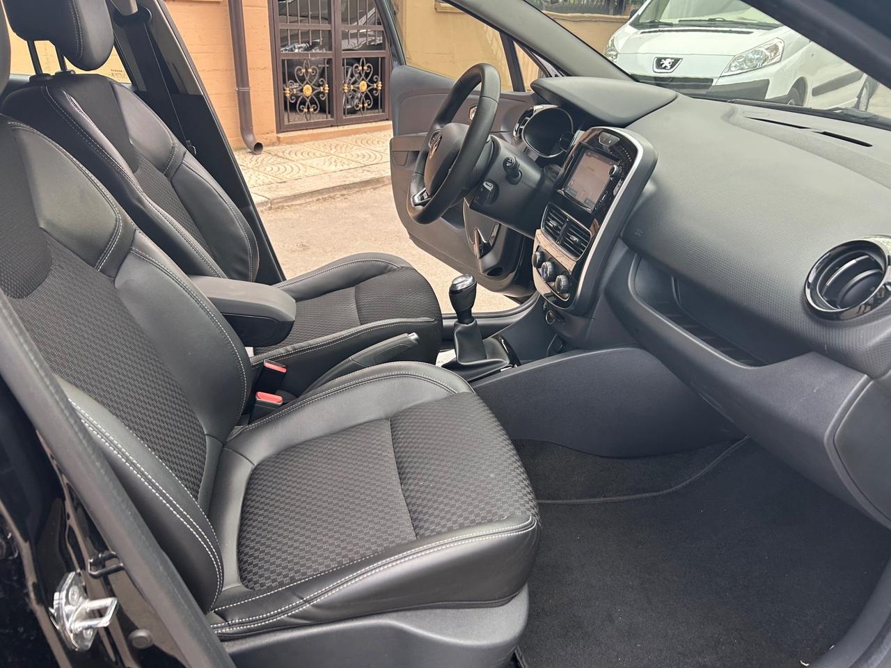 Renault Clio dCi 8V 75 CV 5 porte Moschino Zen