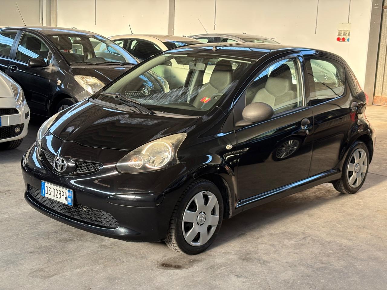 Toyota Aygo 1.0 12V VVT-i 5 porte Now