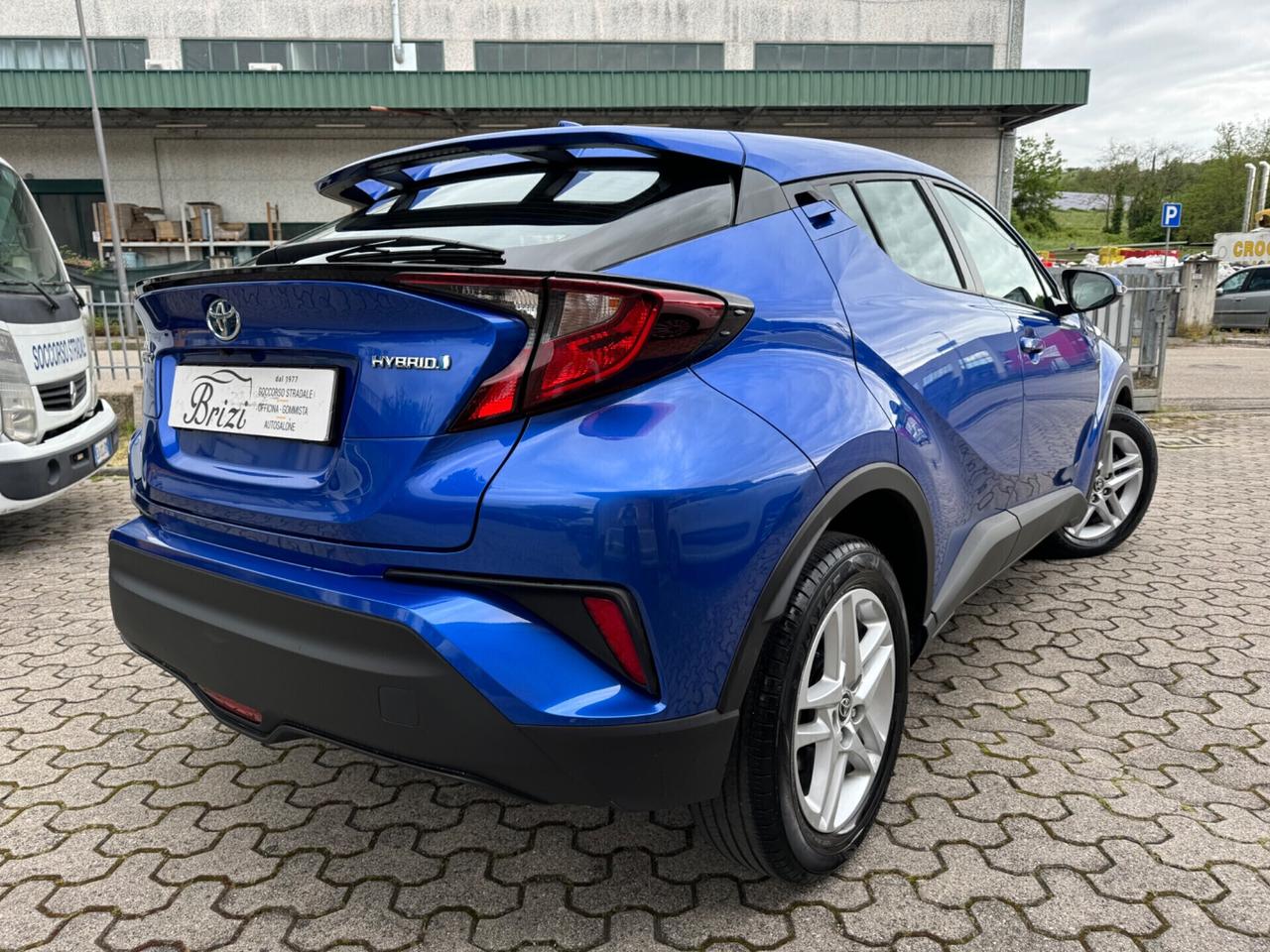Toyota C-HR 1.8 Hybrid E-CVT Dynamic