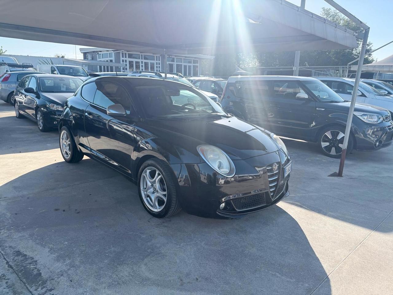 Alfa Romeo MiTo 1.6 JTDm-2 S&S Distinctive Sport Pack