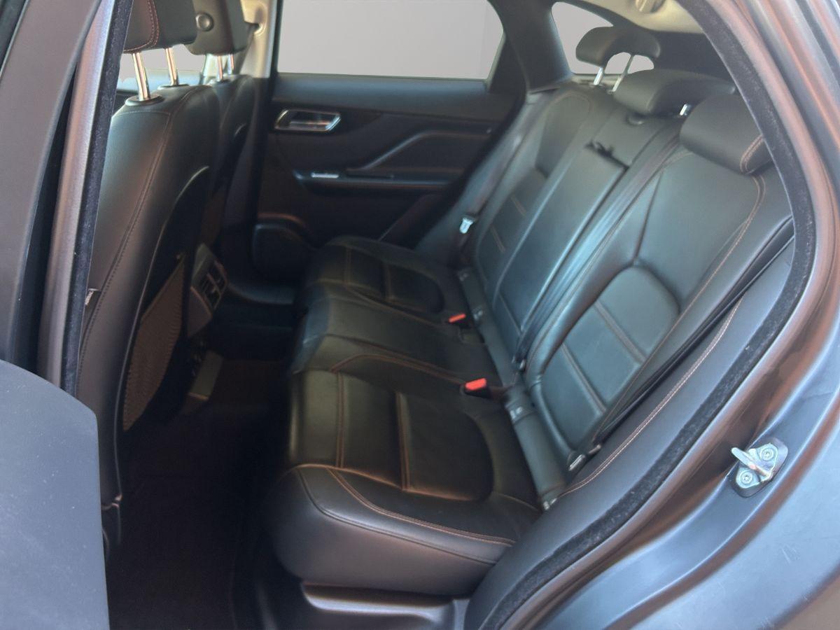 JAGUAR - F-Pace - 2.0 D 180 CV aut. R-Sport