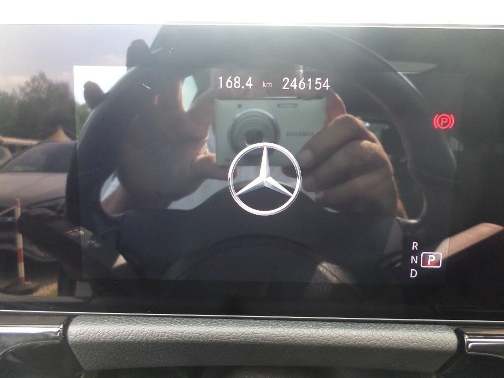 Mercedes-benz GLA 180 d Automatic Business