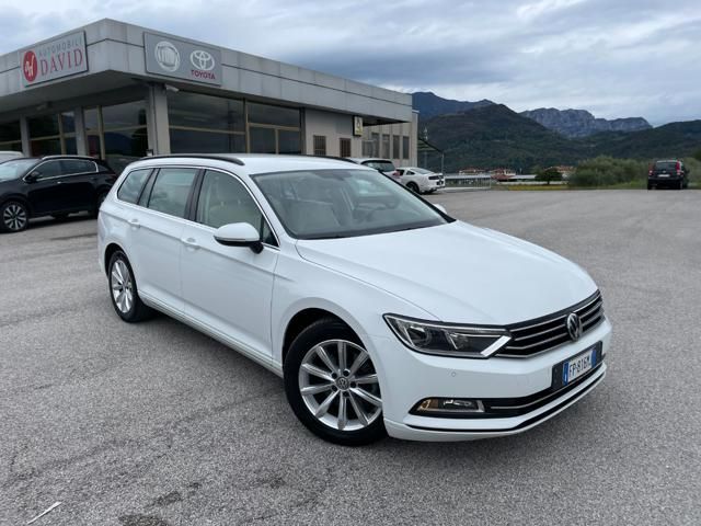 VOLKSWAGEN Passat Variant 1.6 TDI SCR DSG Business BMT