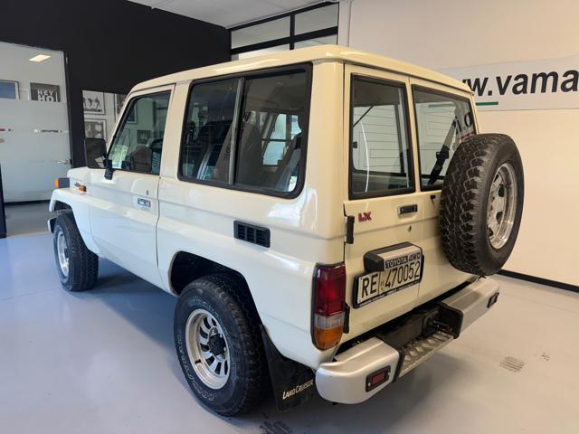 TOYOTA Land Cruiser 3.5 BJ70 LV