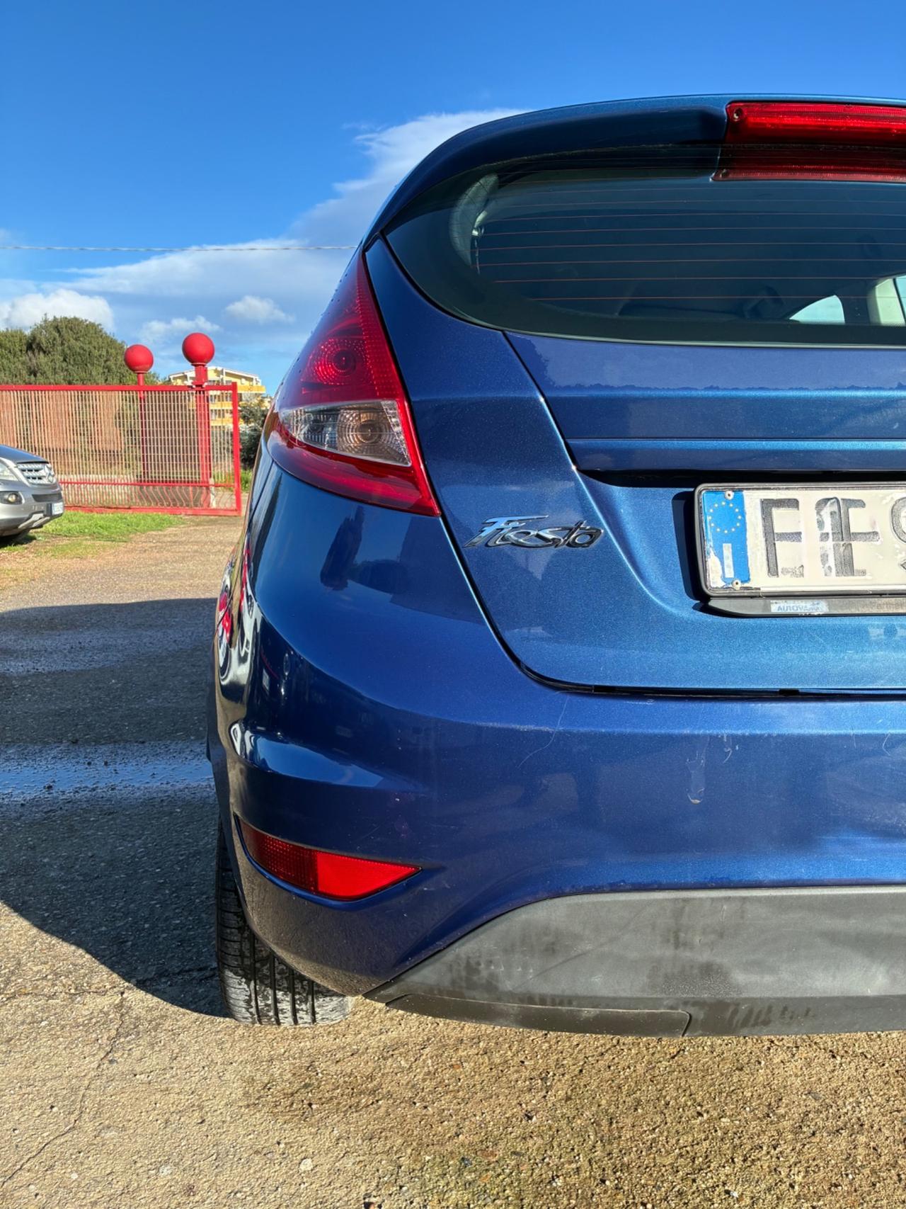 Ford Fiesta 1.4 TDCi 68CV 3 porte Titanium