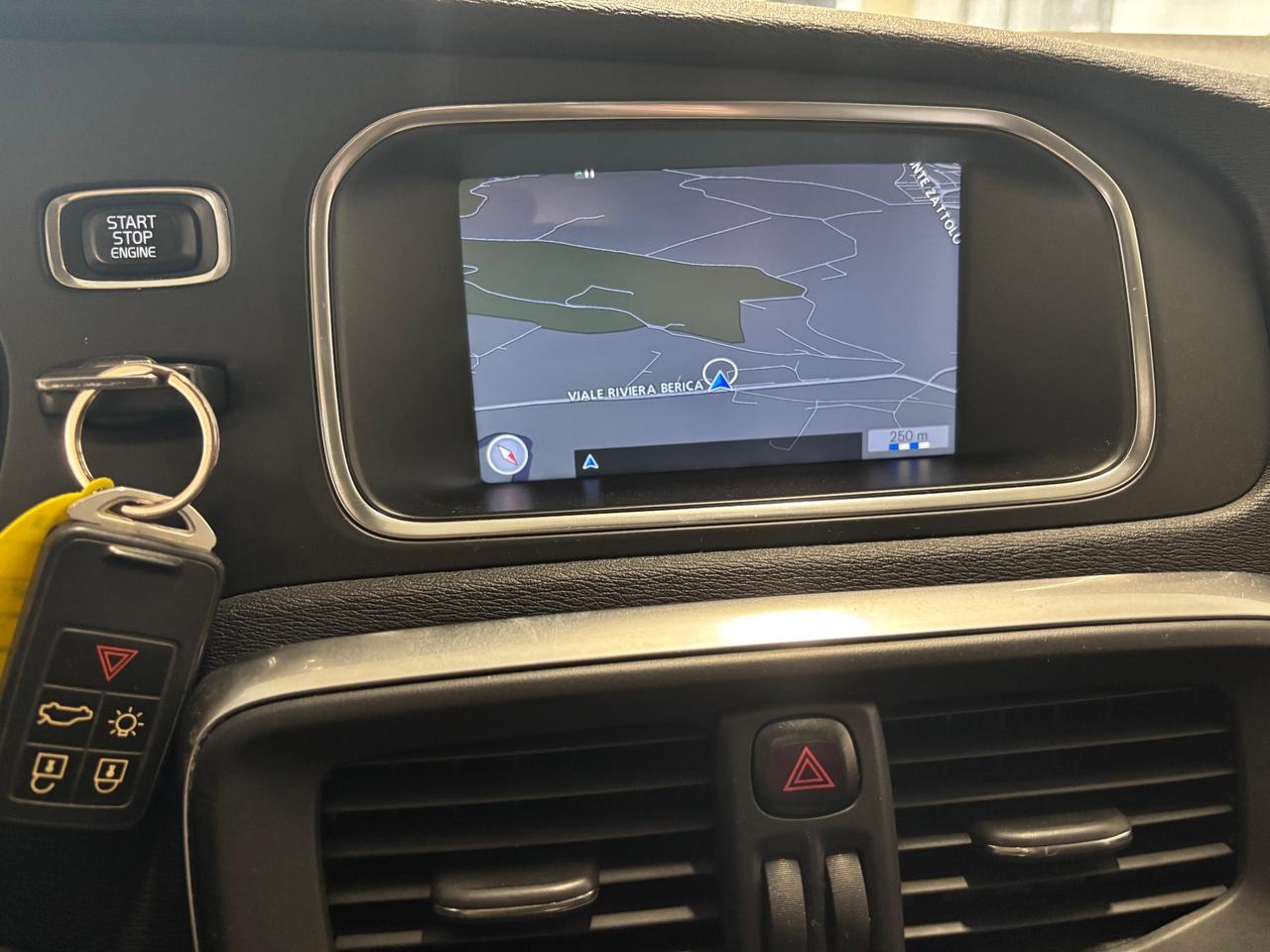 Volvo V40 D2 1.6 |INTERNI B-COLOR|TETTO|