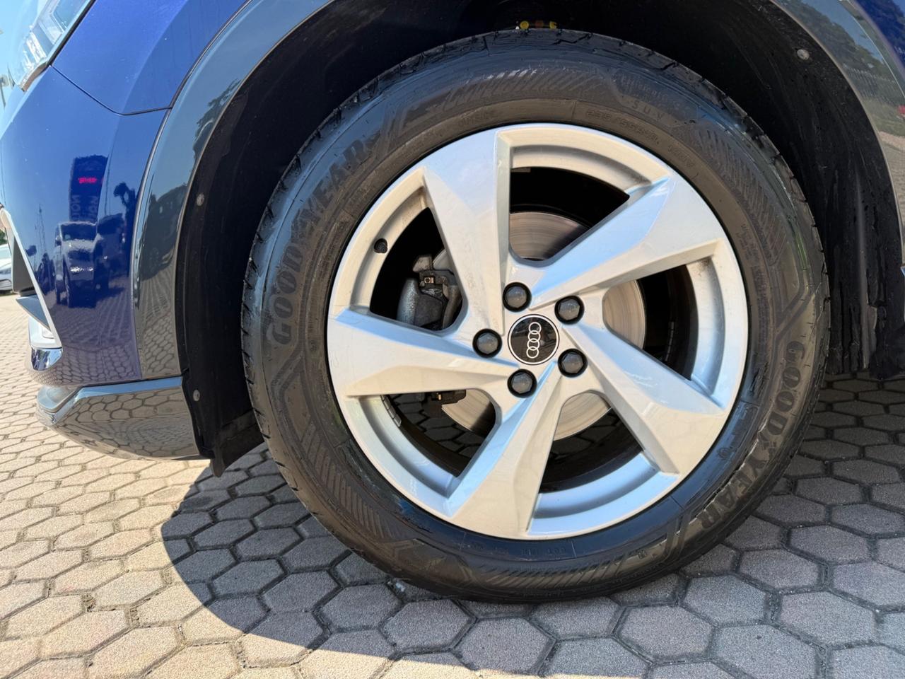 Audi Q3 35 TDI quattro S tronic Business Advanced