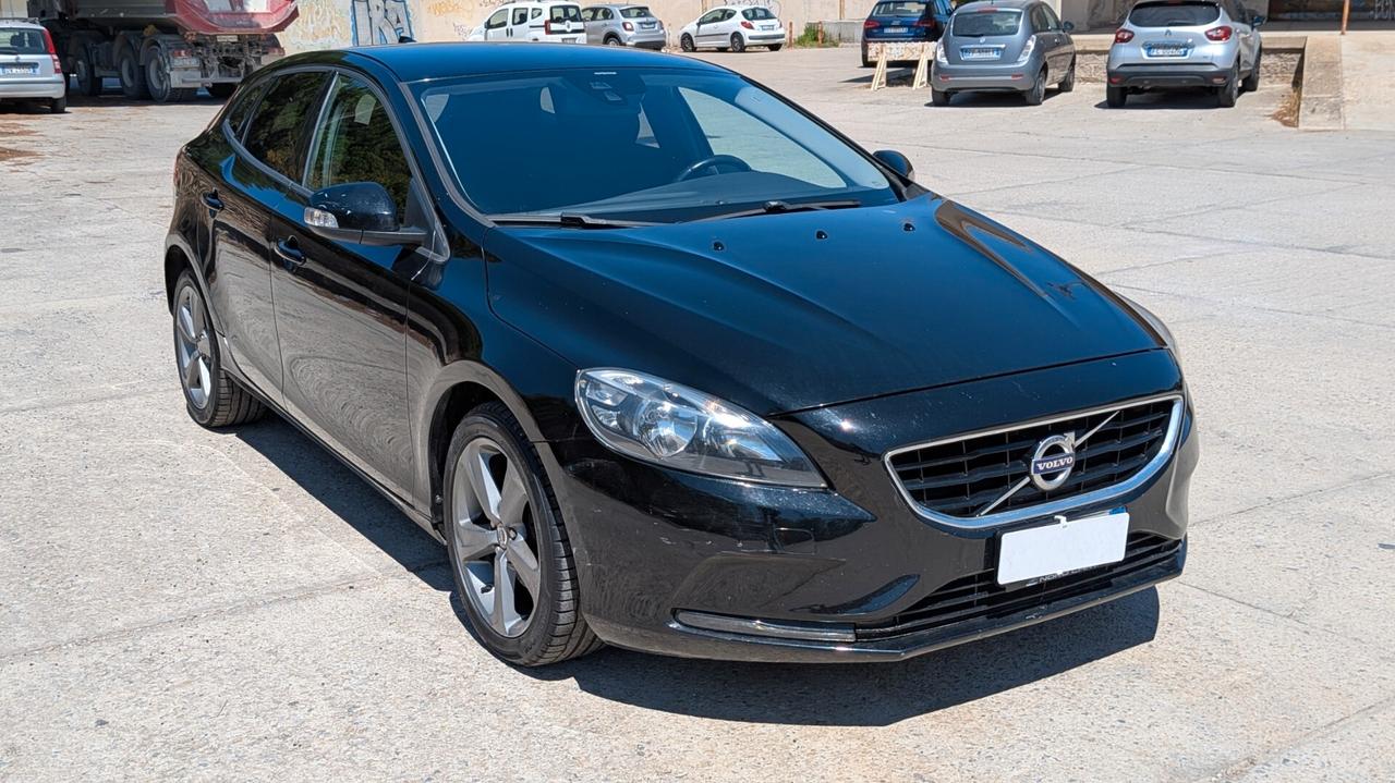 Volvo V40 D2 1.6 Momentum