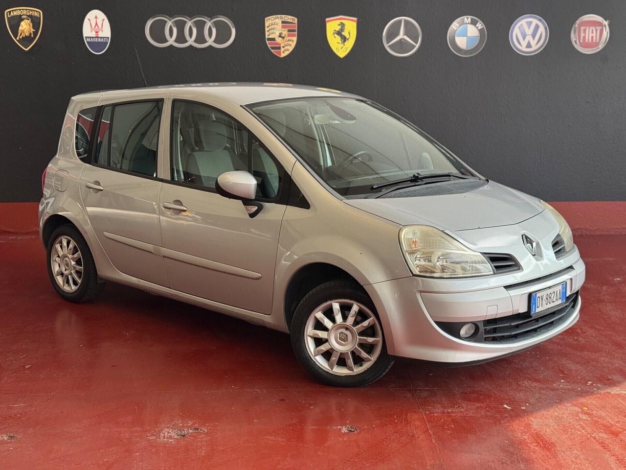 Renault Modus Grand 1.2 16V Dynamique