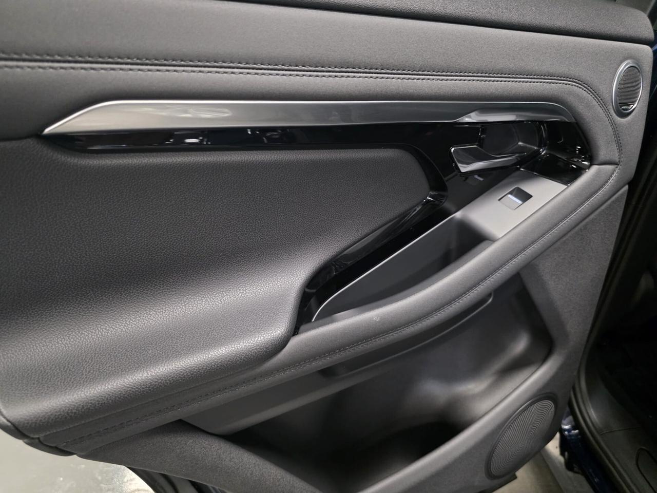 Land Rover Range Evoque 2.0D I4 163 CV AWD Auto R-Dynamic HSE