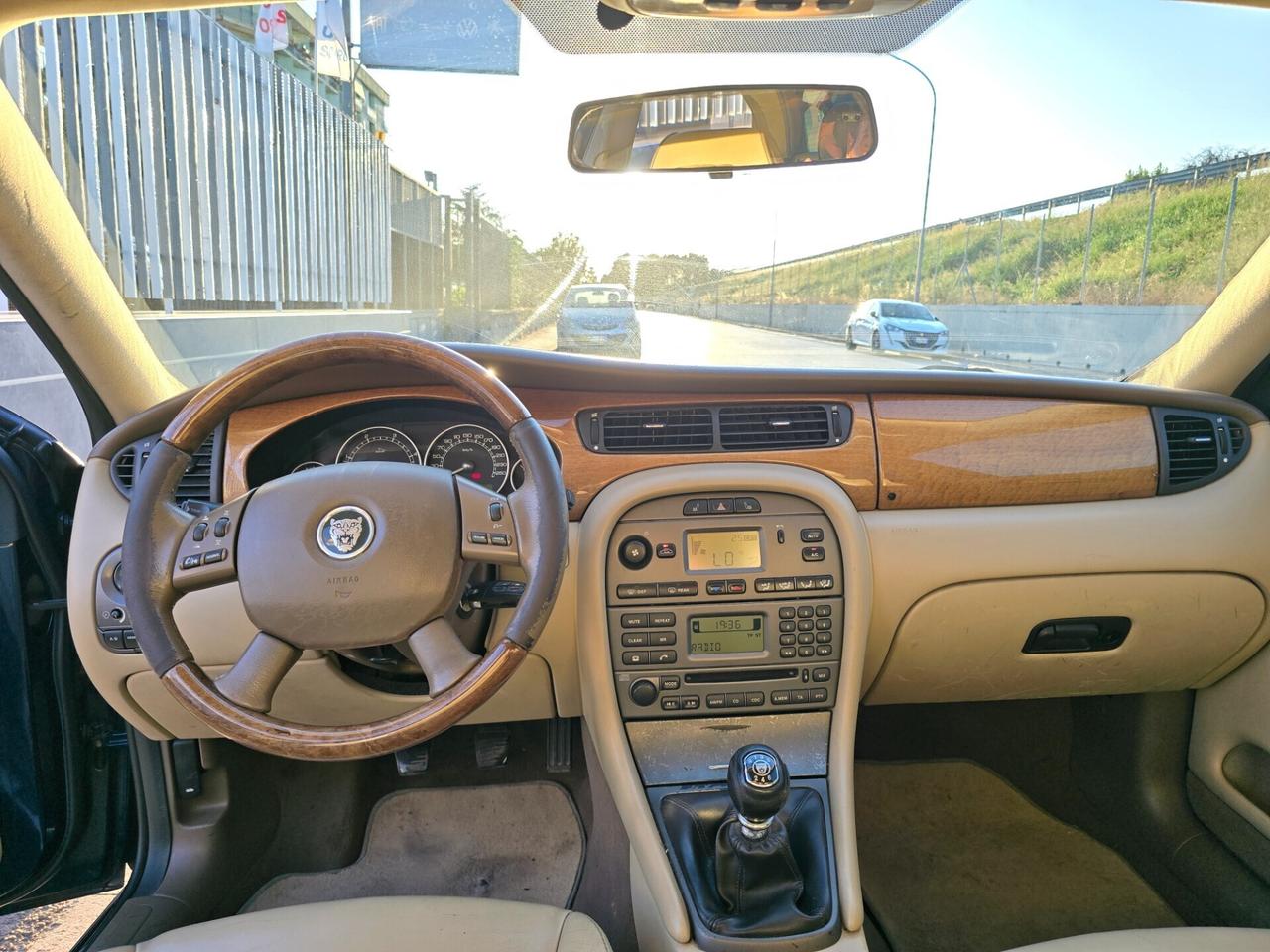 Jaguar X-Type 2.2D cat Executive