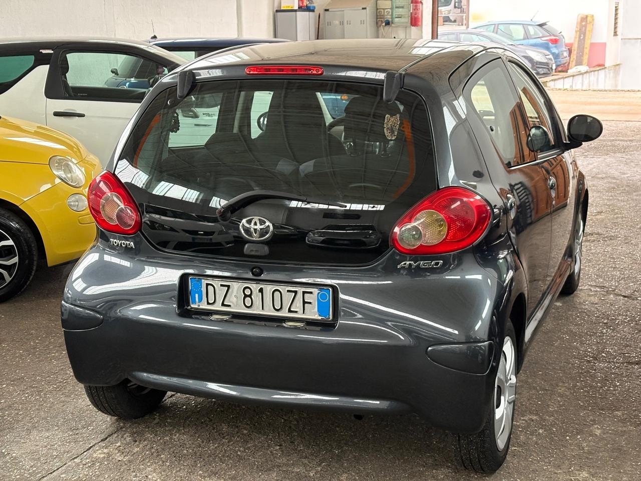 Toyota Aygo 1.0 12V VVT-i 5 porte Now