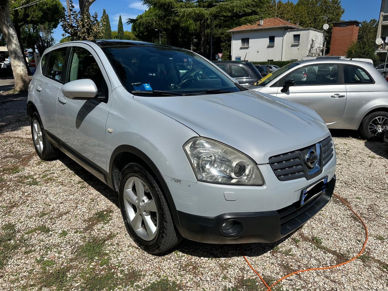 Nissan Qashqai 2.0 dCi DPF 4WD Tekna