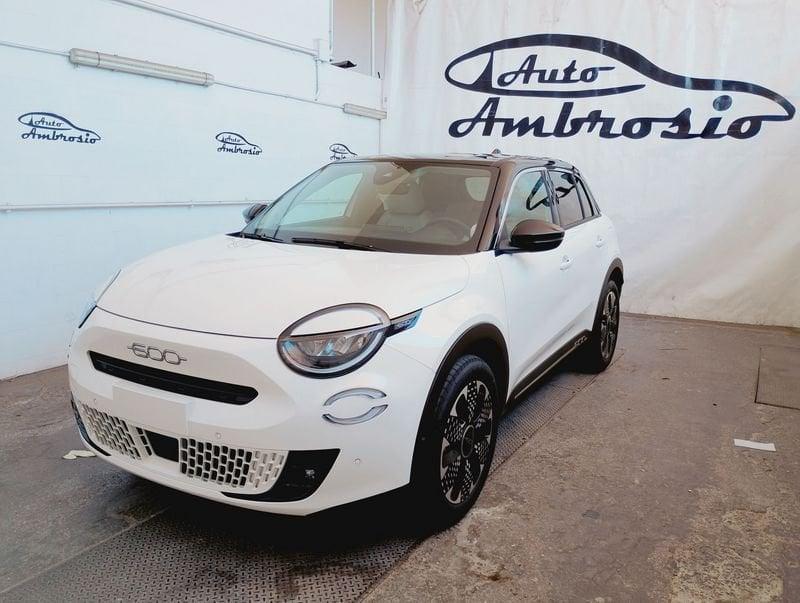 FIAT 600 Hybrid 110 CV DCT MHEV La Prima Tua da 269,00 al mese