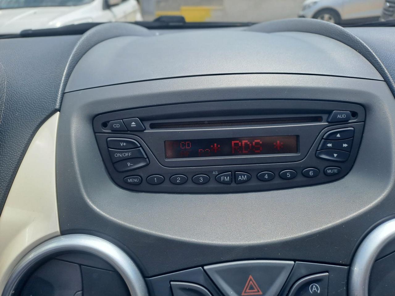 FORD KA
