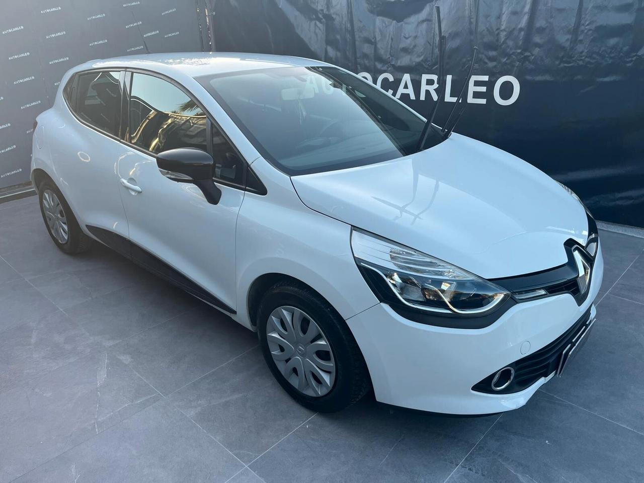 Renault Clio 1.2 BENZINA E GPL DI SERIE