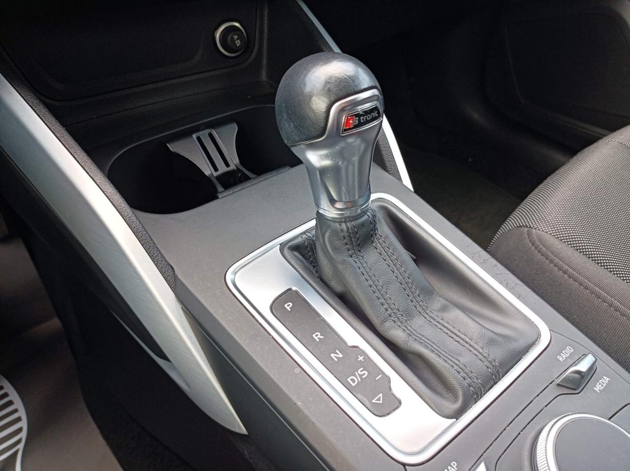 Audi Q2 30 TDI S tronic Business