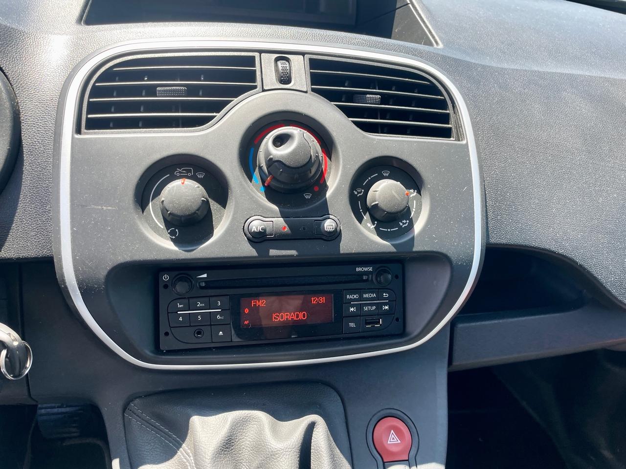 Renault Kangoo DCI DOPPIA PORTA LAT. -3POSTI