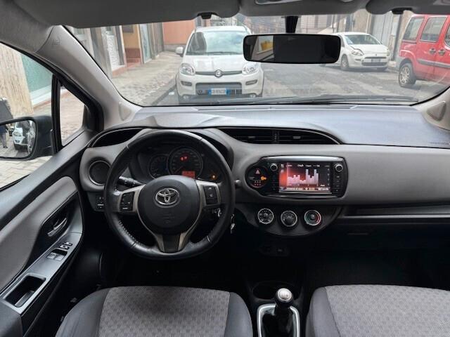 Toyota Yaris 1.0 5 porte Lounge