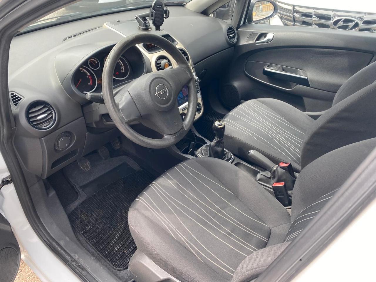 Opel Corsa 1.2 5 porte Enjoy