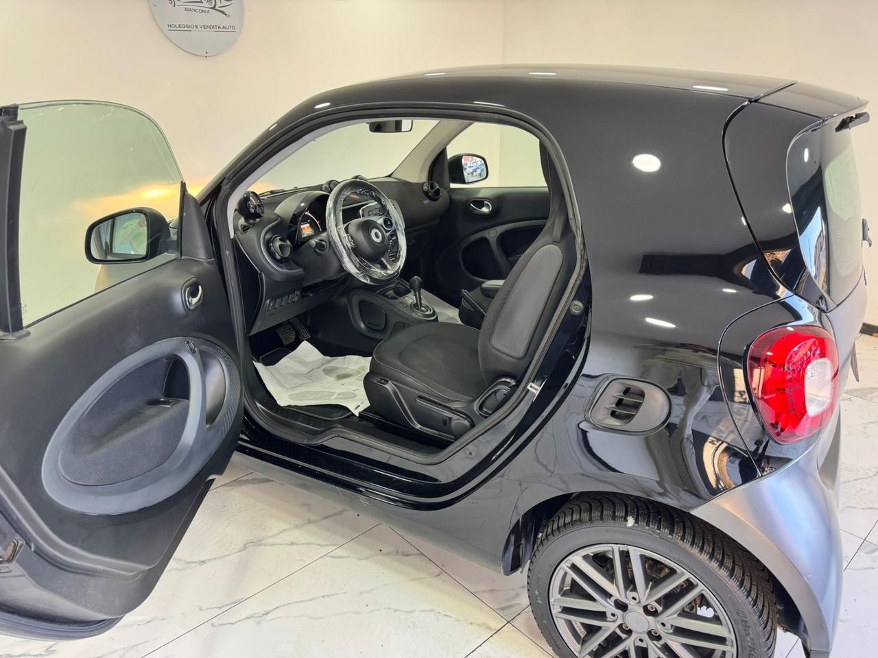 Smart ForTwo 70 1.0 twinamic Passion-LED-GARANTITA-2017