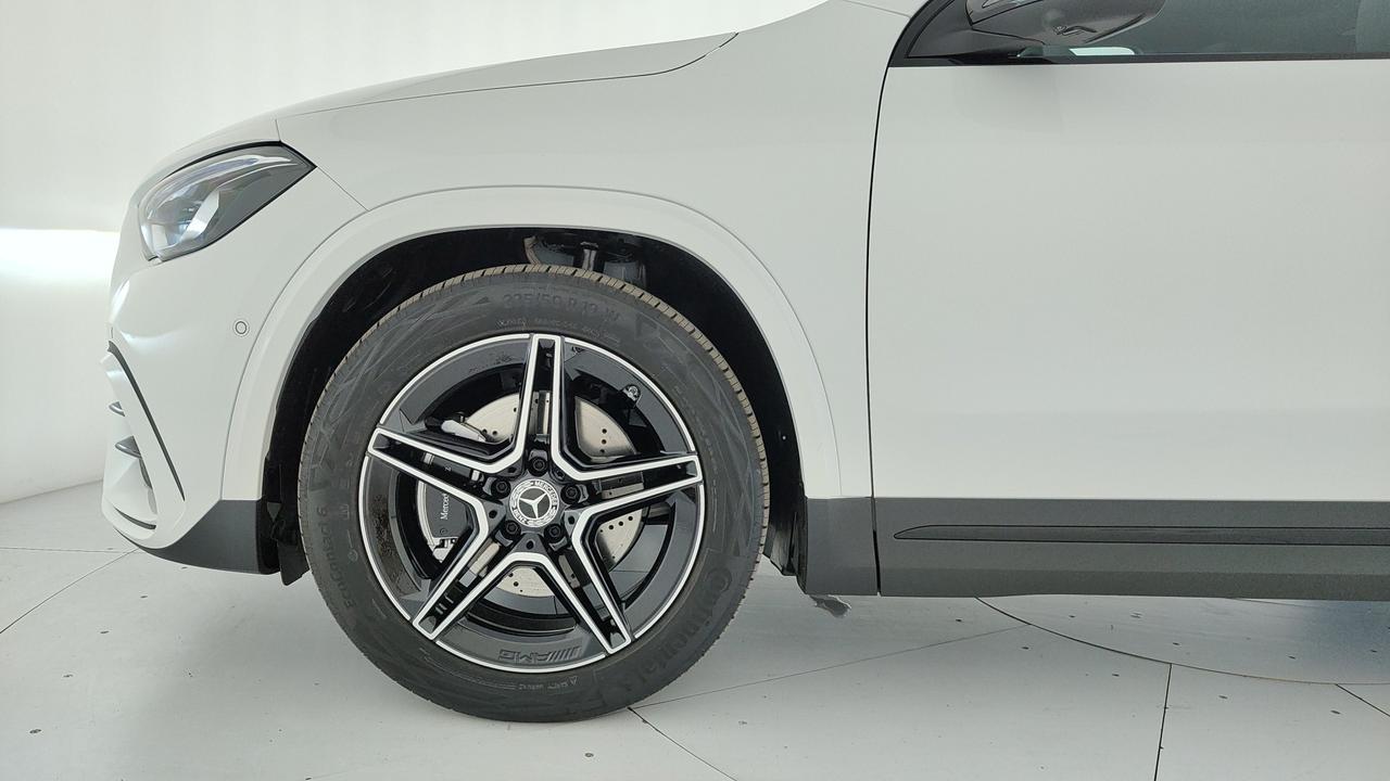 Mercedes-Benz GLA 200 d automatic