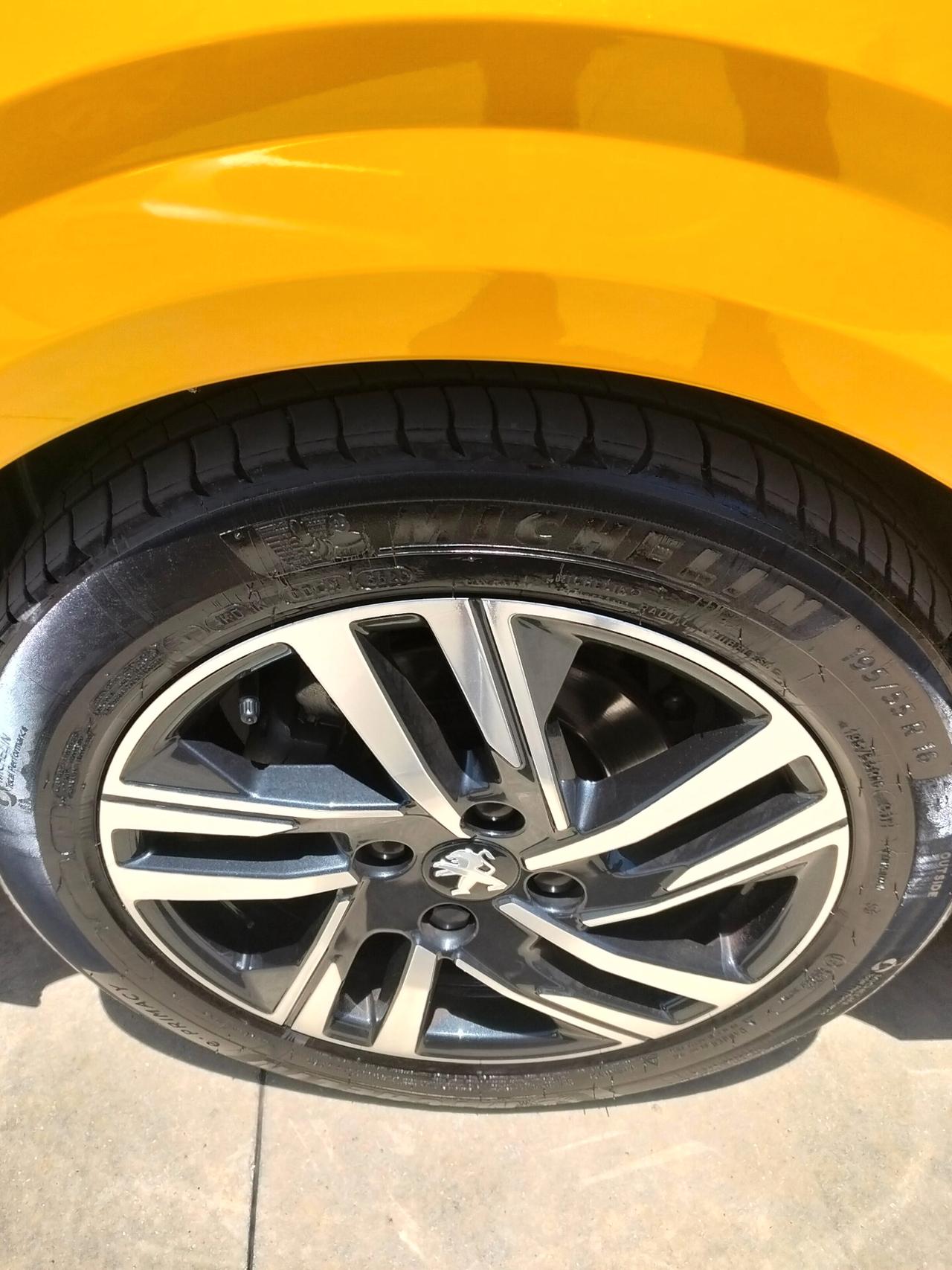 Peugeot 208 PureTech 75 Stop&Start 5 porte Active